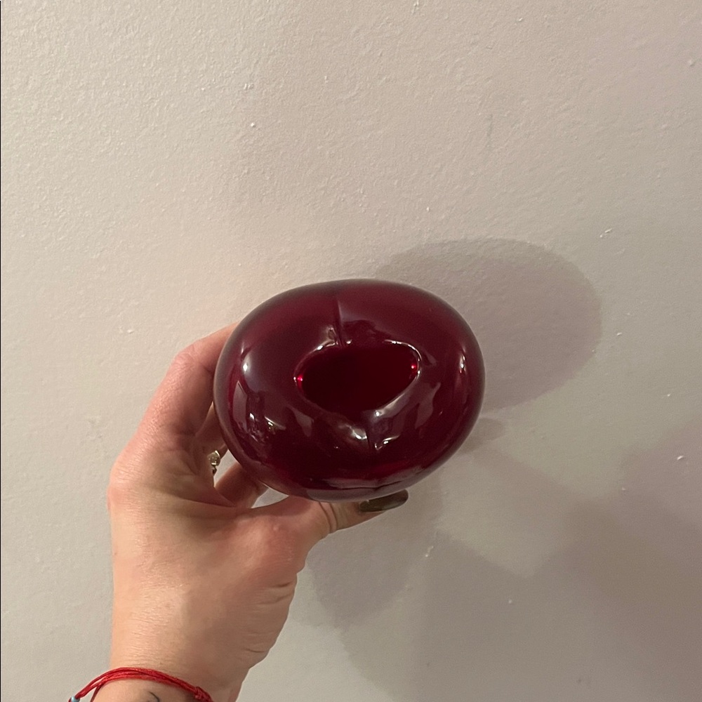Red Heart-Shaped Glass Paperweight/Small Vase - Picture 2 of 3